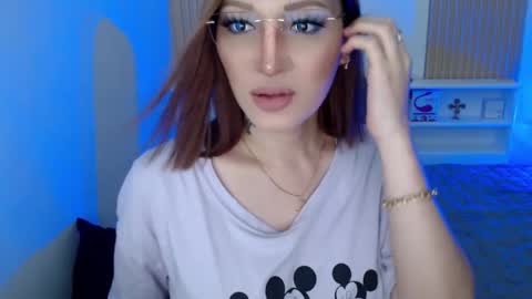 Snapshot of brinnababe_01 chatting on 12/18/24, 03:58 brinna online show from 12/18/24, 03:58