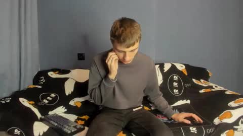 bristlebback online show from 10/16/25, 06:20