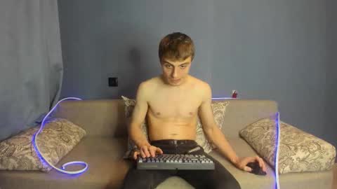 bristlebback online show from 10/31/25, 04:41