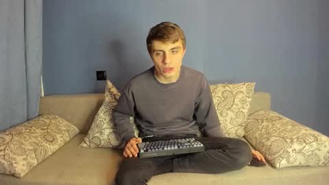 bristlebback online show from 11/28/25, 03:14