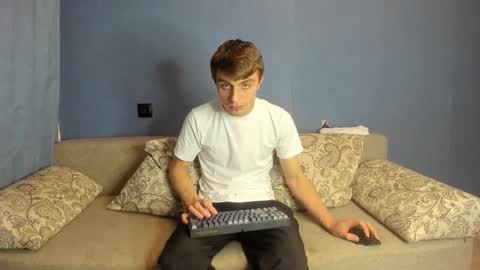 bristlebback online show from 12/02/25, 04:02