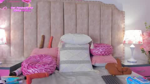 brithanyparker_ online show from 02/21/26, 05:30