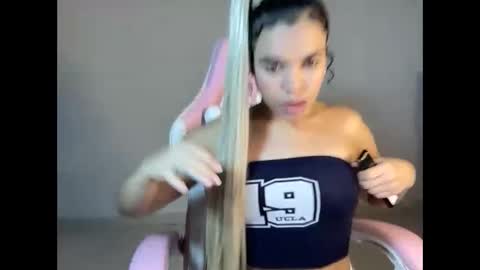 Snapshot of brithneysquirt chatting on 02/21/25, 04:07 brithneysquirt online show from 02/21/25, 04:07