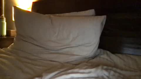 britishlad2019 online show from 04/17/26, 02:03