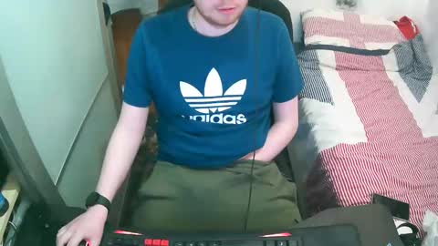 British Tom online show from 02/25/26, 12:20