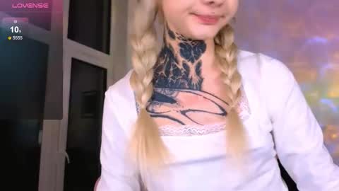 Britney online show from 03/26/26, 07:19