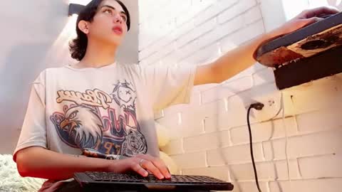 Snapshot of britney_ortega chatting on 10/10/25, 08:08 britney_ortega online show from 10/10/25, 08:08