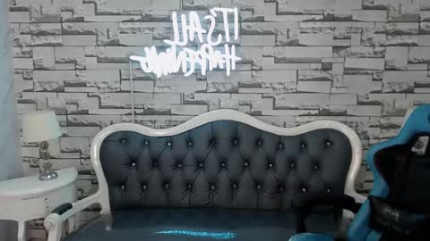 Britney  online show from 02/04/25, 03:44