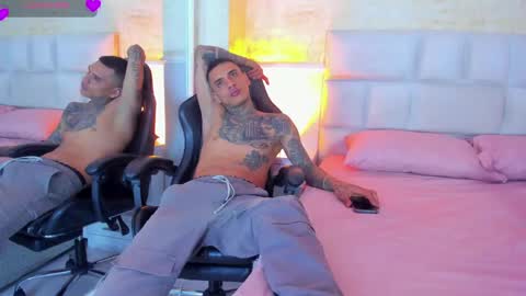 Snapshot of britneyandmaleth chatting on 05/22/26, 10:37 HOT MALETH AND SEXY BRITNEY online show from 05/22/26, 10:37