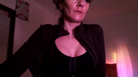 Britney online show from 03/26/26, 05:57