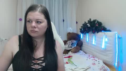 britneyraine online show from 12/17/25, 08:09