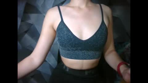 Snapshot of britneyxkittens chatting on 10/20/25, 04:07 BritneyxKittens online show from 10/20/25, 04:07