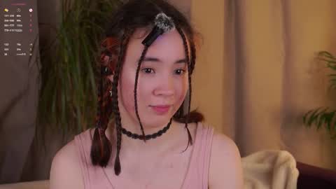 Lina online show from 12/16/25, 12:43