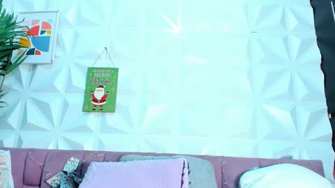 BRIYIT     online show from 12/13/24, 04:38