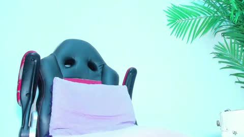 BRIYIT     online show from 01/30/25, 09:15