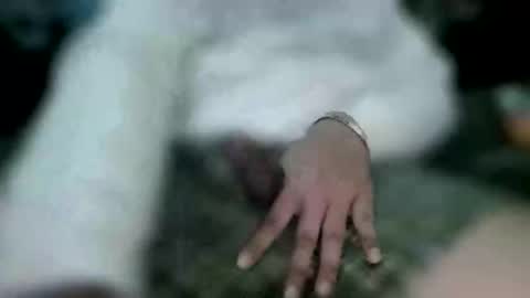 Snapshot of brokebags chatting on 10/30/25, 03:08 brokebags online show from 10/30/25, 03:08