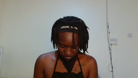 broken_haloo online show from 03/27/26, 03:45