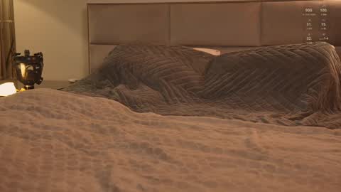 Anna online show from 02/05/25, 04:03