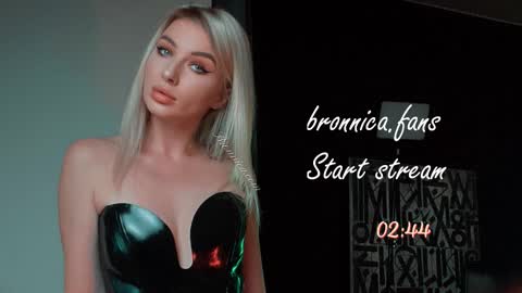 Anna online show from 11/02/25, 04:09