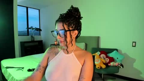 Snapshot of bronzetease chatting on 06/20/26, 05:49 JOIN MY CHANNEL ON TELEGRAM online show from 06/20/26, 05:49