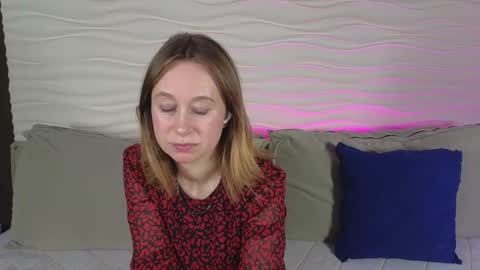 Brooke online show from 10/12/25, 01:15
