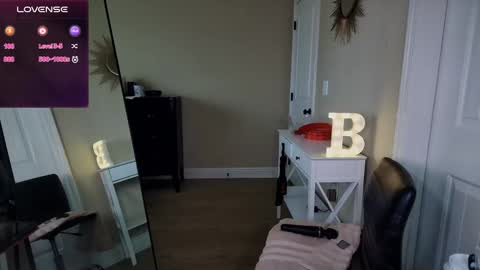 brookebee online show from 12/10/24, 09:43