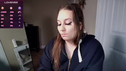 brookebee online show from 12/13/24, 12:42