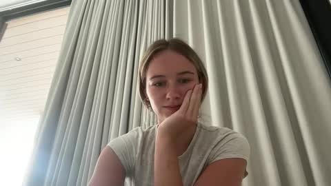 Snapshot of brookeedawson chatting on 05/19/26, 01:50 Brooke Dawnson online show from 05/19/26, 01:50