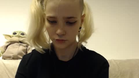 brookewylde_20 online show from 11/18/25, 04:00