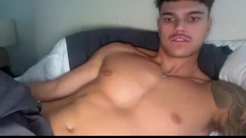 Snapshot of brooklyntay chatting on 04/22/26, 10:44 BrooklynTay online show from 04/22/26, 10:44