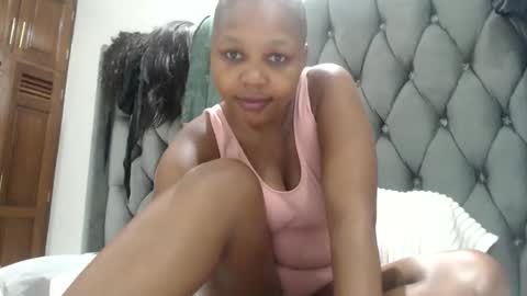 Snapshot of brownebonyagain chatting on 09/11/25, 02:33 bella online show from 09/11/25, 02:33