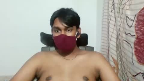 Snapshot of brownguy2505 chatting on 12/28/24, 08:04 brownguy2505 online show from 12/28/24, 08:04