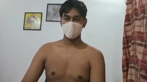 Snapshot of brownguy2505 chatting on 10/05/25, 04:44 brownguy2505 online show from 10/05/25, 04:44