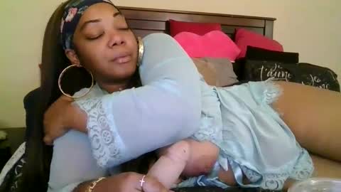 brownroundrenee online show from 09/14/25, 09:41