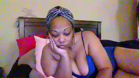 brownroundrenee online show from 06/28/26, 10:10
