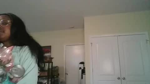 Snapshot of brownsugarcutie3 chatting on 10/14/25, 07:36 Brownsuagrcutie online show from 10/14/25, 07:36