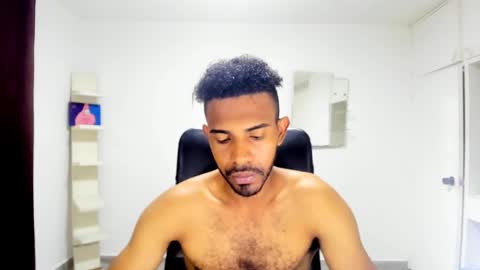 bruce_1111 online show from 09/19/25, 07:25