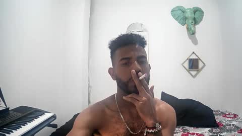 bruce_1111 online show from 10/22/25, 04:46