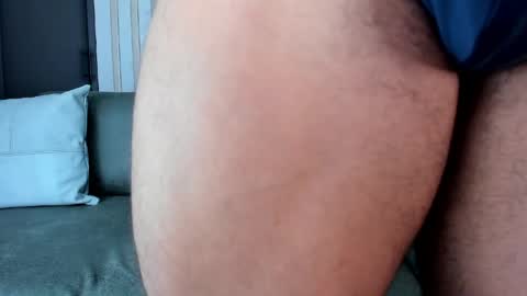 Snapshot of bruce_roldan chatting on 05/24/26, 05:18 bruce roldan online show from 05/24/26, 05:18