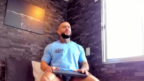 brucedallas online show from 09/22/25, 01:35