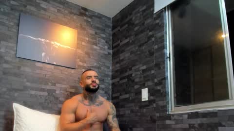 brucedallas online show from 10/28/25, 01:09