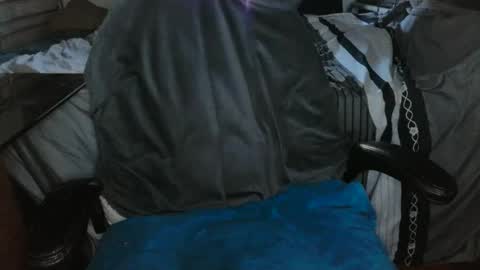 Snapshot of bruceeway chatting on 09/08/25, 06:51 Bruce online show from 09/08/25, 06:51