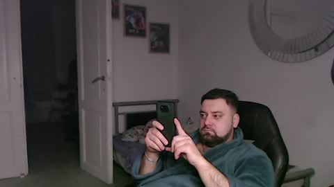 Bruce online show from 12/18/24, 08:47