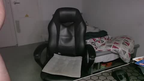 Bruce online show from 01/22/25, 05:26