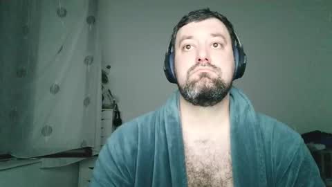 Bruce online show from 09/17/25, 07:26