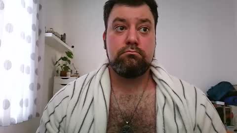 Bruce online show from 09/22/25, 03:36