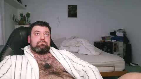 Bruce online show from 10/03/25, 04:48