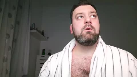 Bruce online show from 11/05/25, 05:35