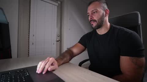 onlyfans BRUCESTRYKER online show from 12/28/24, 12:47