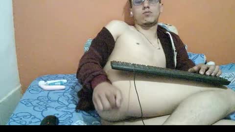 Snapshot of brucew37 chatting on 01/16/26, 08:46 brucew37 online show from 01/16/26, 08:46